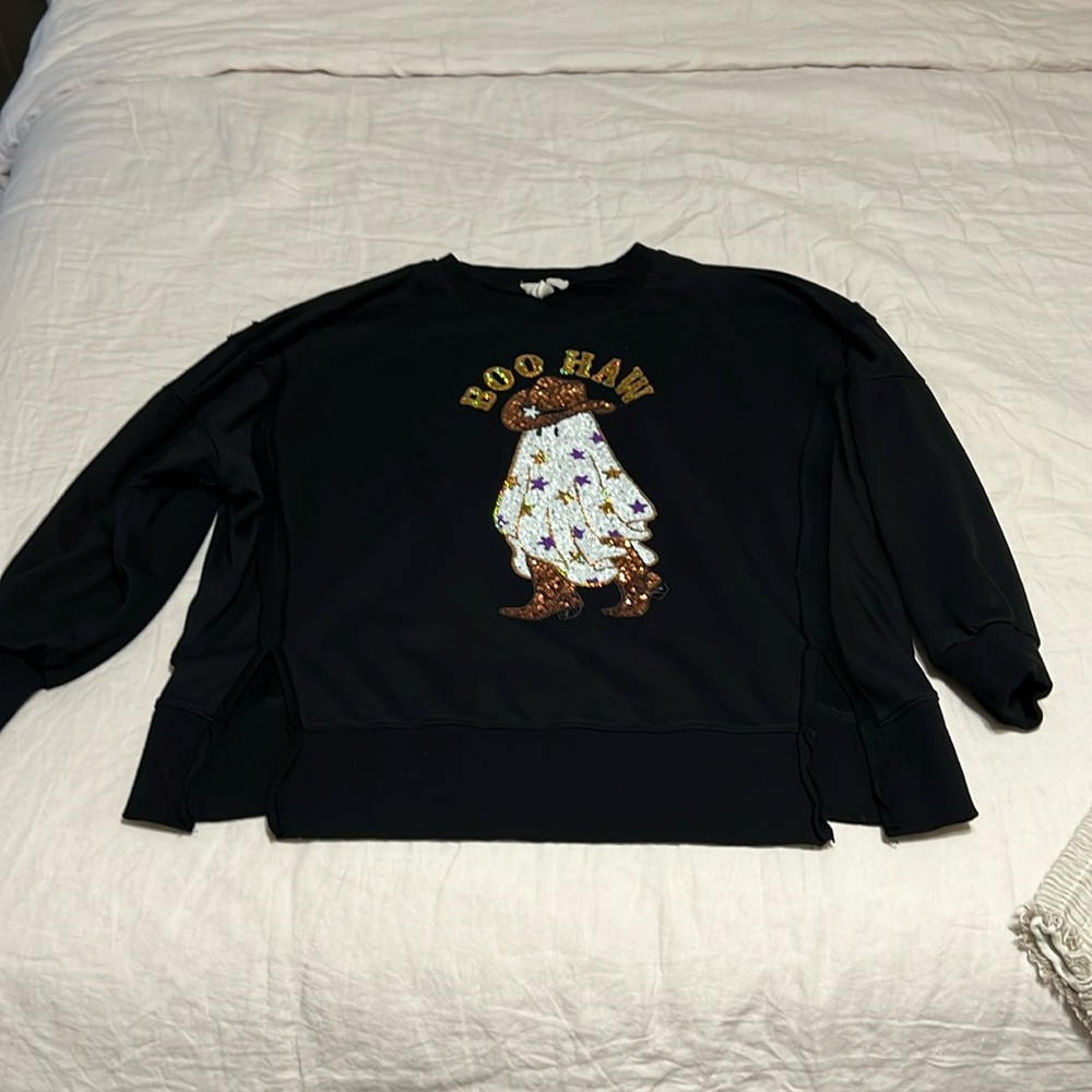 BNWOT - Medium Peach Love Never Worn Cute Sequin Women’s Halloween Sweatshirt